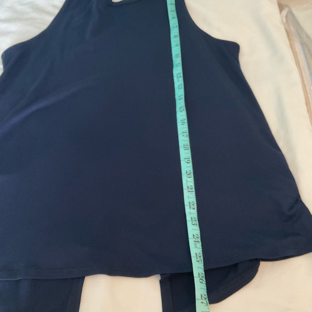 Magic fit cross back tank - Picture 5 of 8
